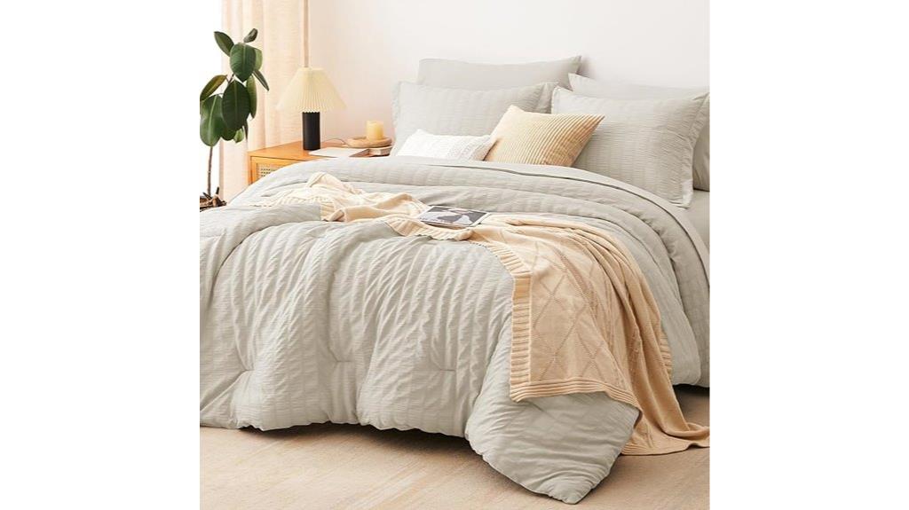 oatmeal seersucker bed set